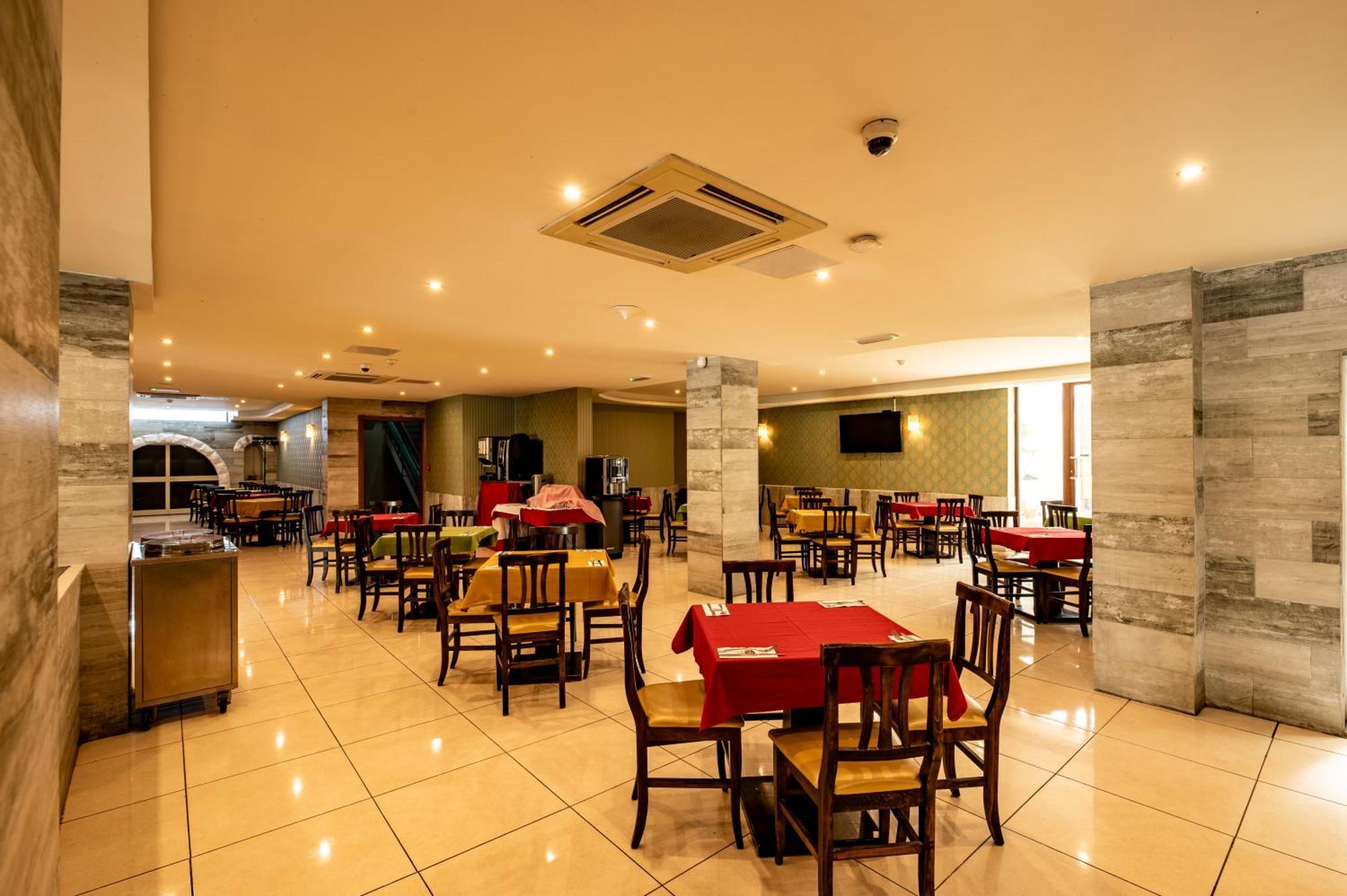 סיינט פול ביי Euroclub Hotel מראה חיצוני תמונה
